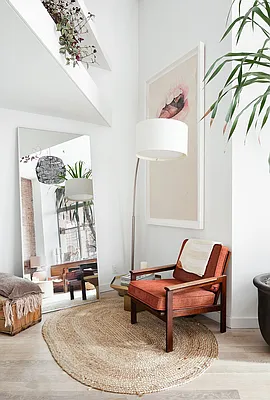 Sold by Compass | media 17