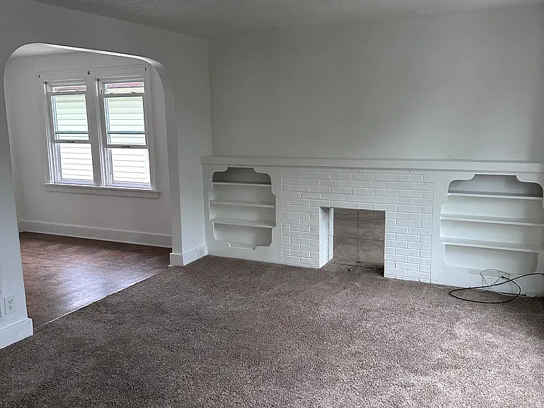 269 Saint Lawrence Ave — Photo 3