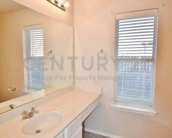 217 Silver Spur Dr — Photo 9