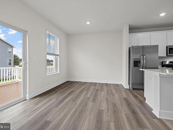 4th image of 1816 Smith Island Rd