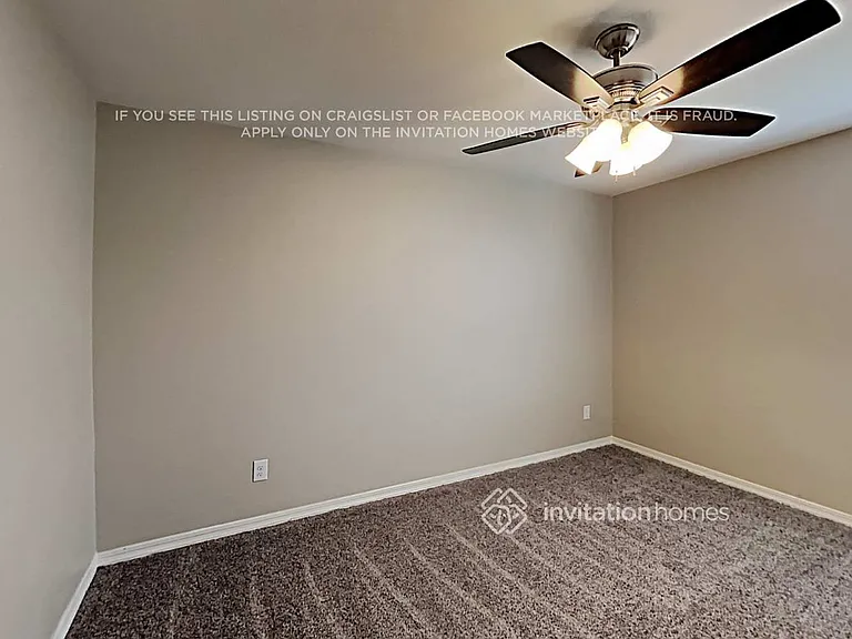 8033 W Agora Ln — Photo 16