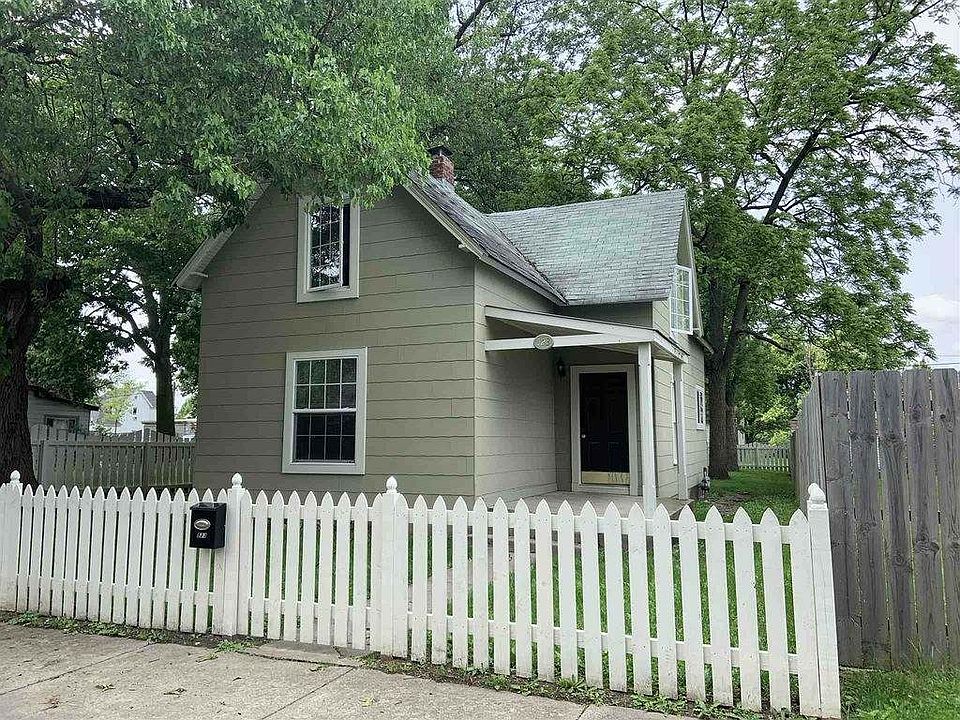 1st image of 523 W Wilson Ave