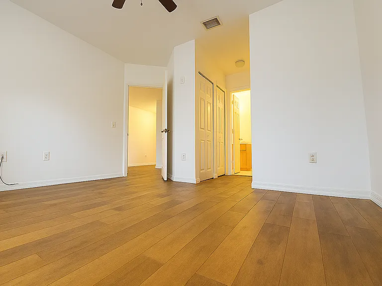 9525 Grovedale Cir #202 — Photo 6