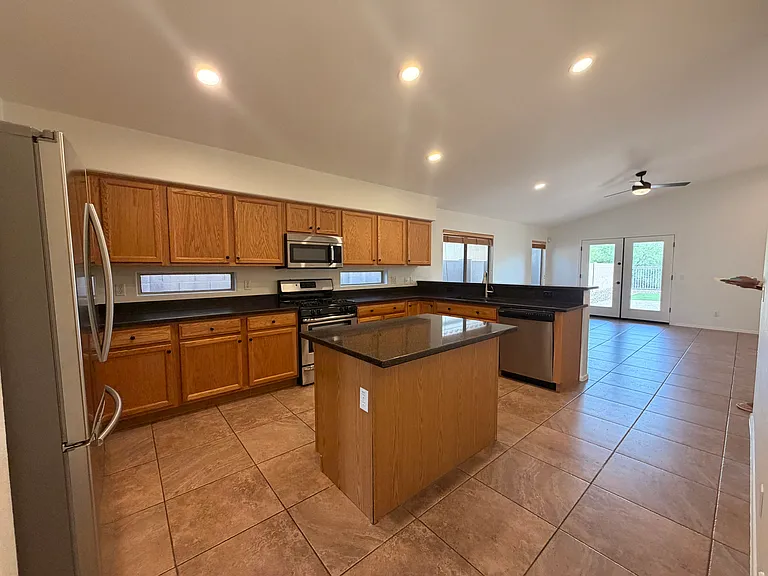 4657 E Matt Dillon Trl — Photo 9