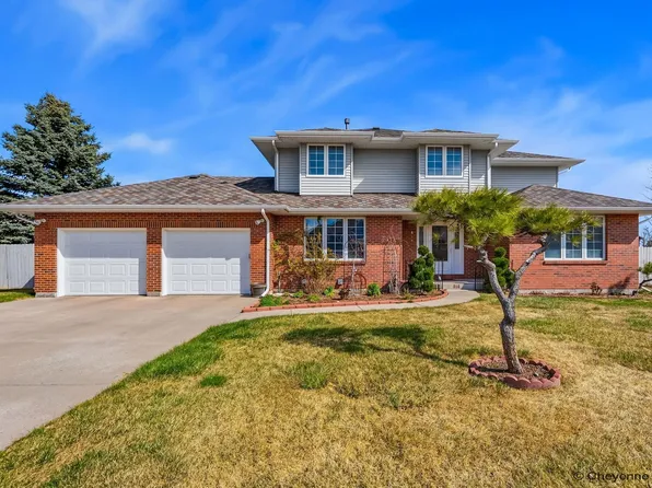 818 Brittany Dr, Cheyenne, WY 82009