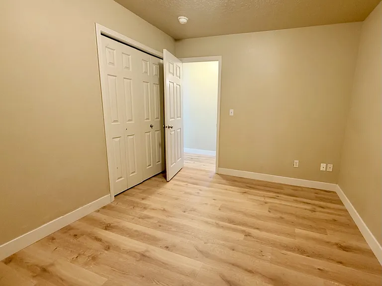 1779 N Veridian Ave — Photo 8