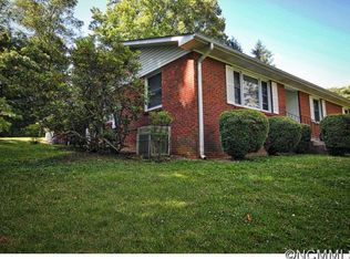 107 Pine Tree Dr, Swannanoa, NC 28778