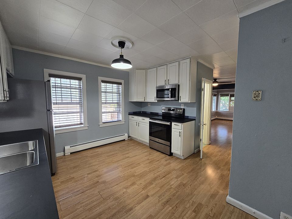 1st image of 403 23rd St APT 10