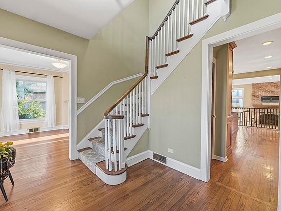 4th image of 14 Timber Ln