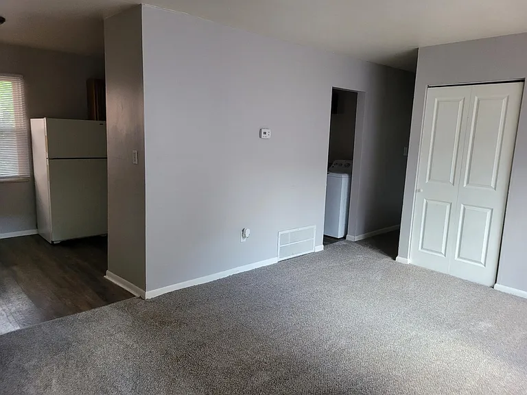 622 Oakwood Ave — Photo 7