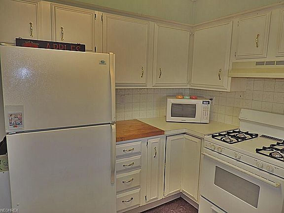 2nd image of 23 Ellenwood Ave
