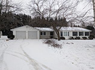 5962 Sturgeon Dr, La Fayette, NY 13084