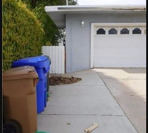 2nd image of 33594 Washington Dr