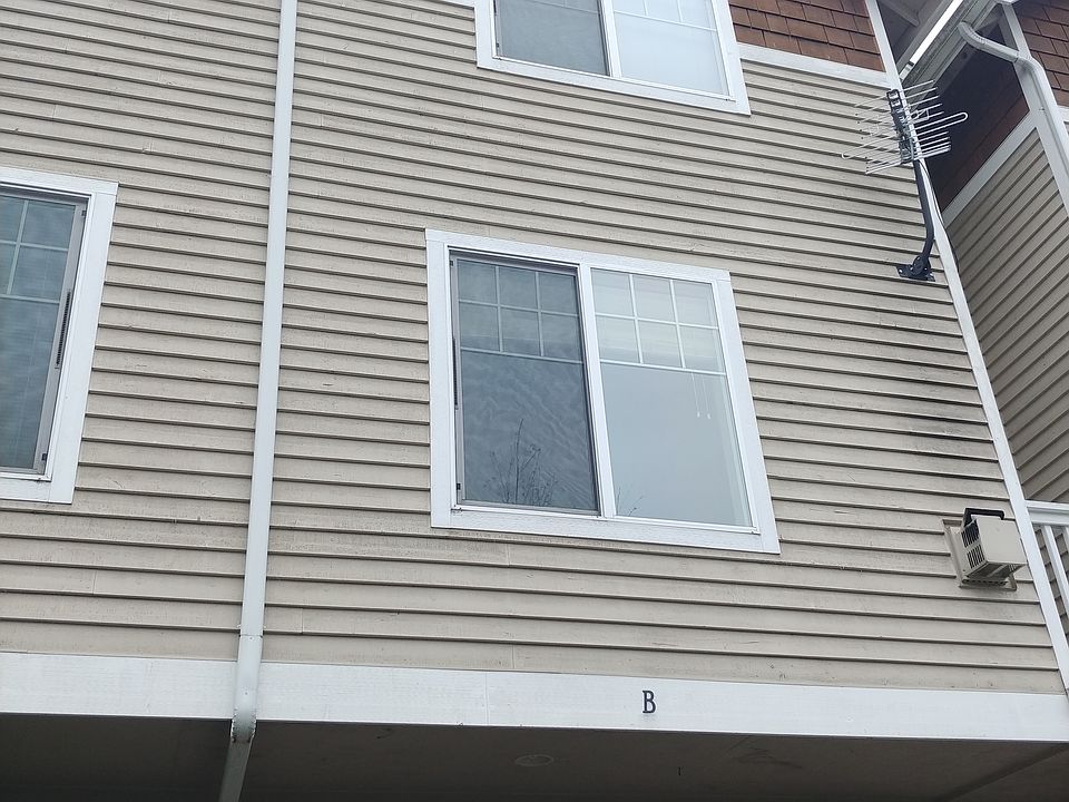 1st image of 12333 28th Ave NE