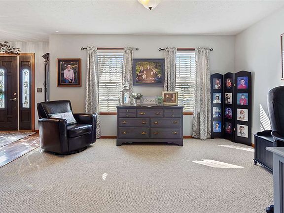 5th image of 12855 Riverton Pl