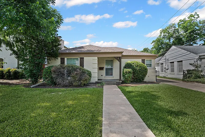 3 bed, 3.0 bath, 1500 sqft, $3,700 — Photo 2
