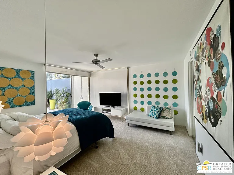 16 Lakeview Cir — Photo 43