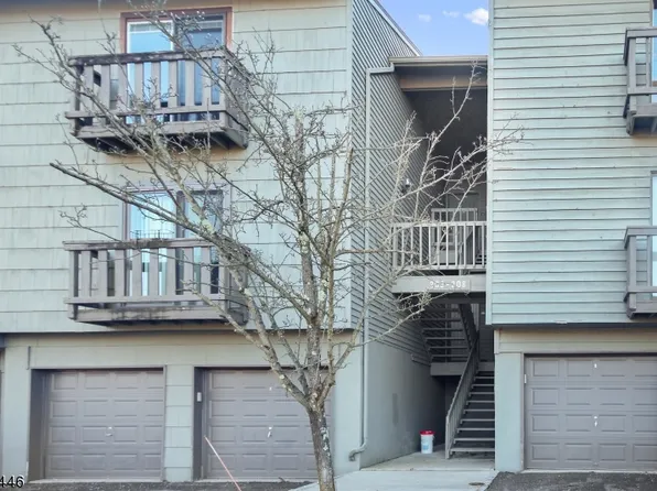 206 Spruce Hills Dr, Glen Gardner Boro, NJ 08826