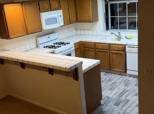 1921 Cobblestone Mnr, Modesto, CA 95355