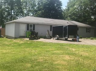 4168 Makyes Rd, Syracuse, NY 13215