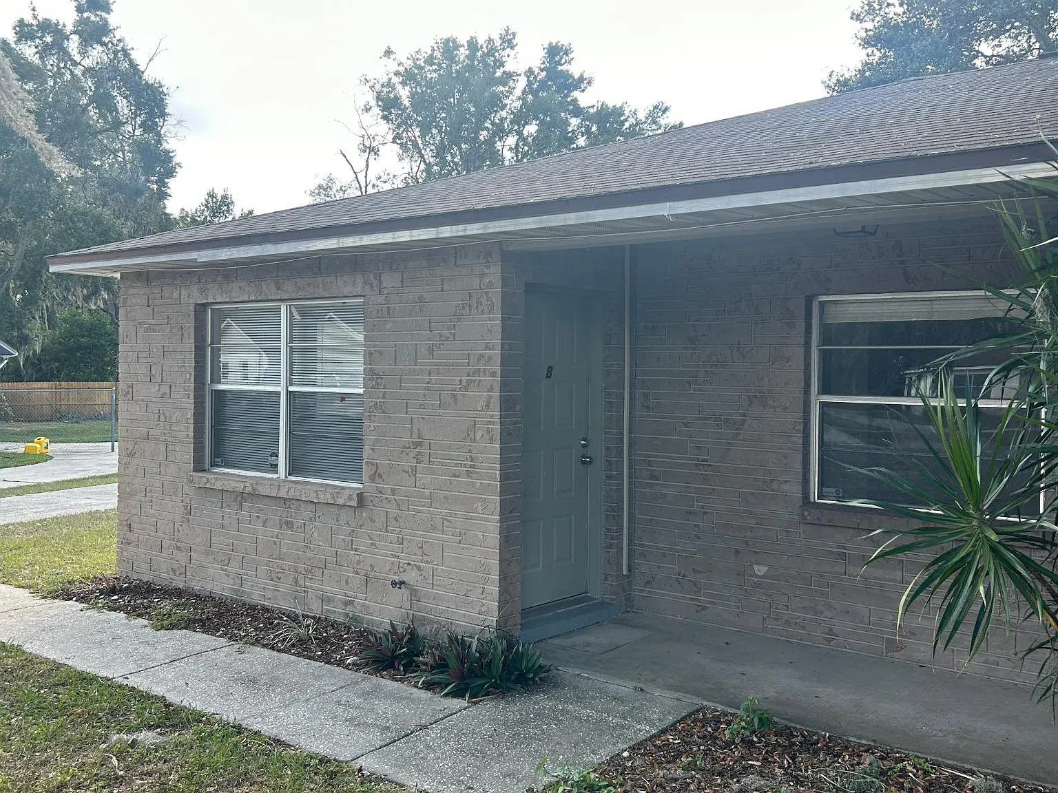 2 bed, 800 sqft, $1,650 — Photo 2