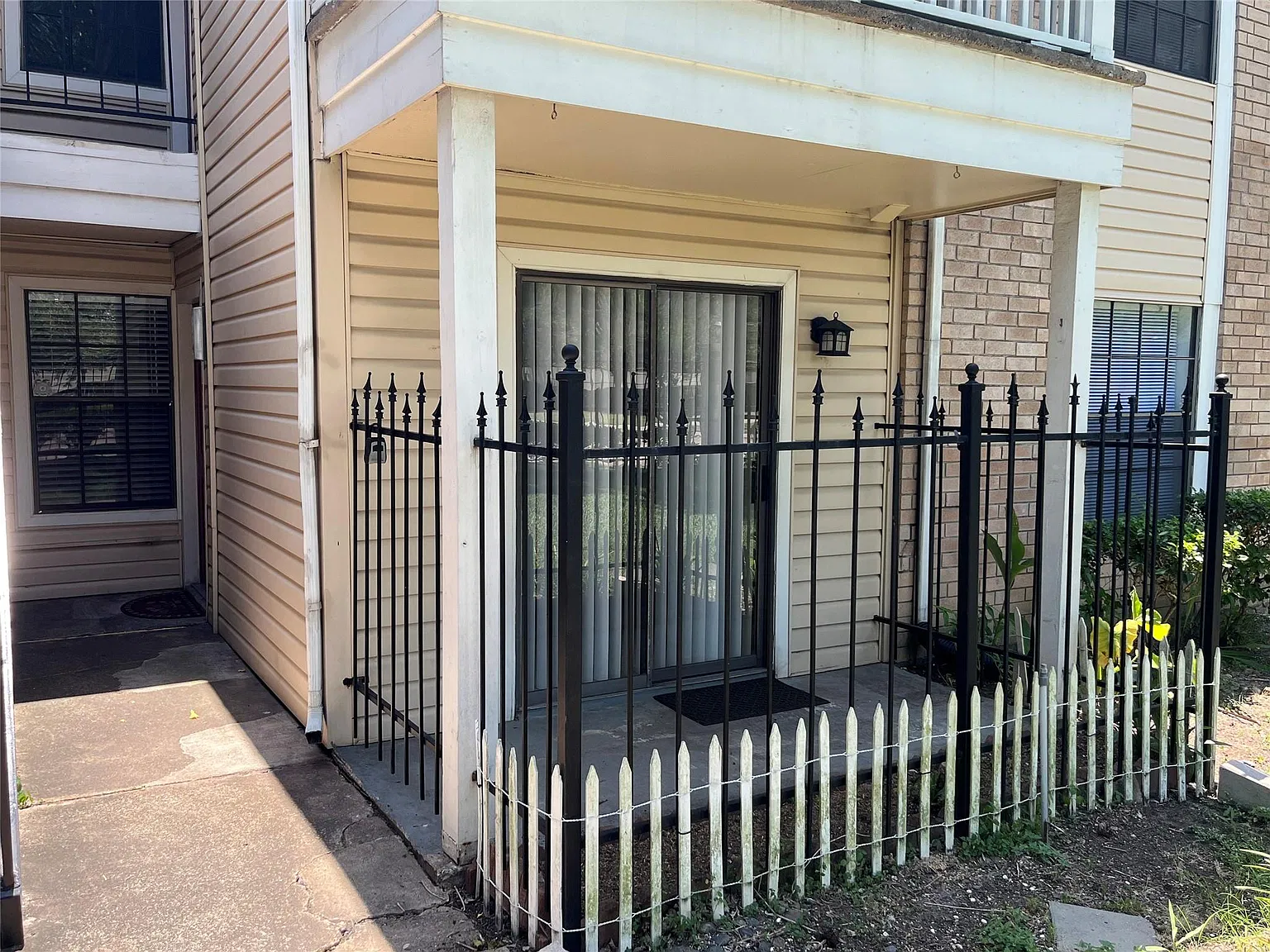 1 bed, 1.0 bath, 704 sqft, $975 — Photo 4