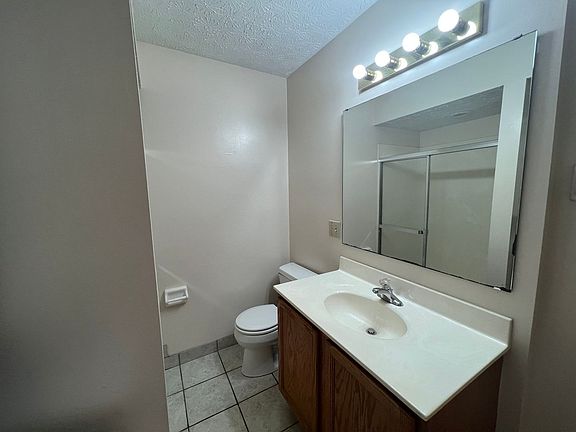 3rd image of 50 Chittenden Ave APT A