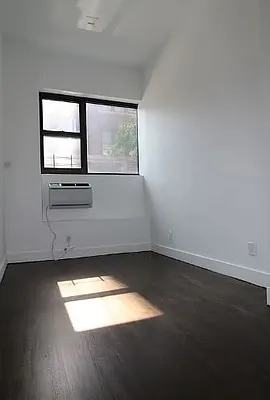 Rented by Mossanen Group | media 22