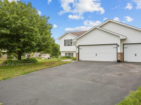 205 Pheasant Run Dr, Montrose, MN 55363