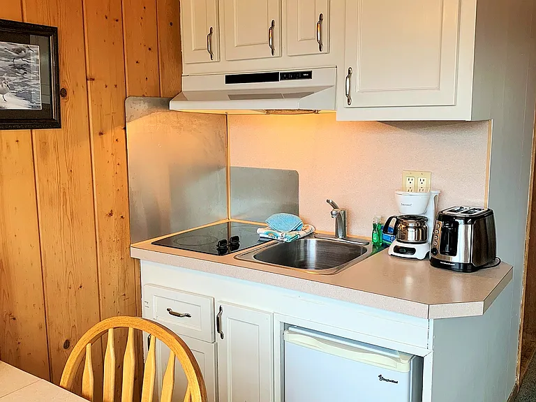 971 N Montesano St #103 — Photo 6