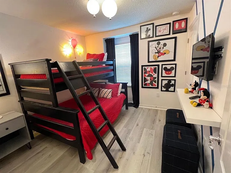 8831 Geneve Ct — Photo 26