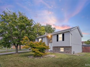 2932 Mockingbird Ln, Granite City, IL