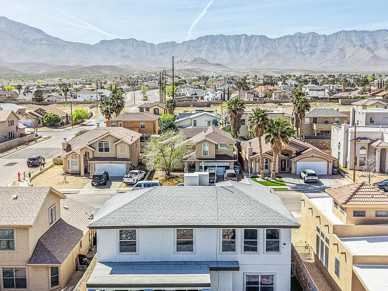 10904 Duster Dr — Photo 4