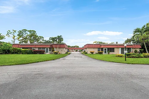687 Marlboro Oval #A Photo 1 687 Marlboro Oval #A Photo 1