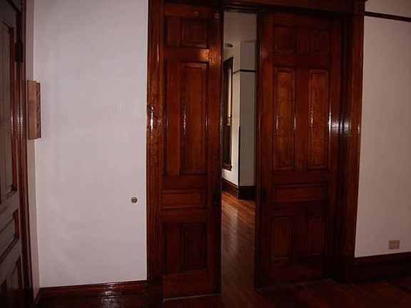 4th image of 1238 N Maplewood Ave APT 2F