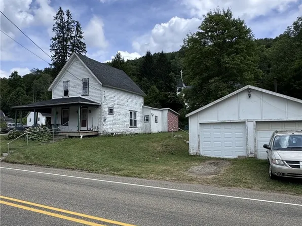 320 Main St, Hazel Hurst, PA 16733