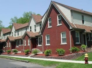 17305 McIntyre St, Detroit, MI 48219