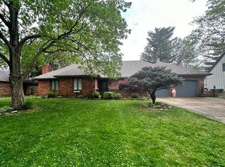 1926 E Vincent Dr, Springfield, MO 65804