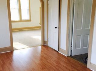 2860 N 16th St, Milwaukee, WI 53206