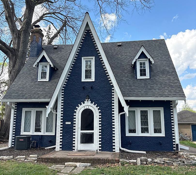 1st image of 714 Berkley Rd