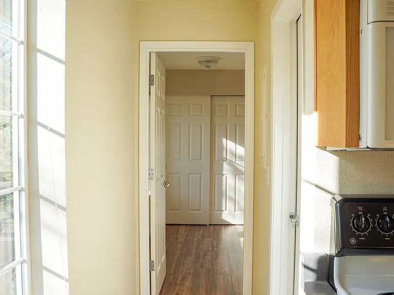 8635 N Leonard St #7 — Photo 6