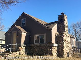 204 8th St NW, Minot, ND 58703