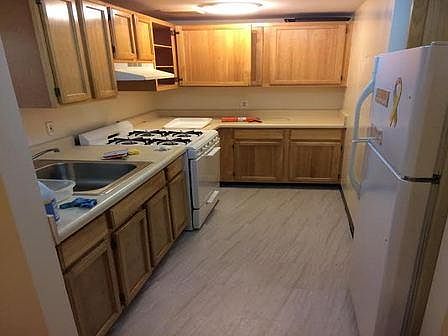 1st image of 10707 165th St #2
