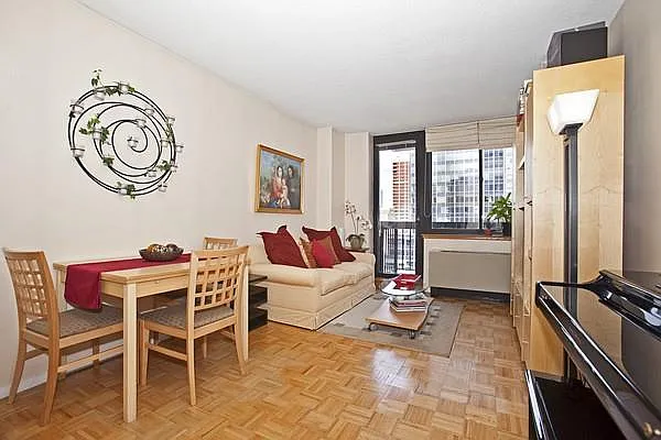 Sold by Modlin Group | media 22