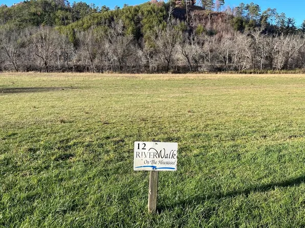 12 Harshaw Farm Dr, Murphy, NC 28906