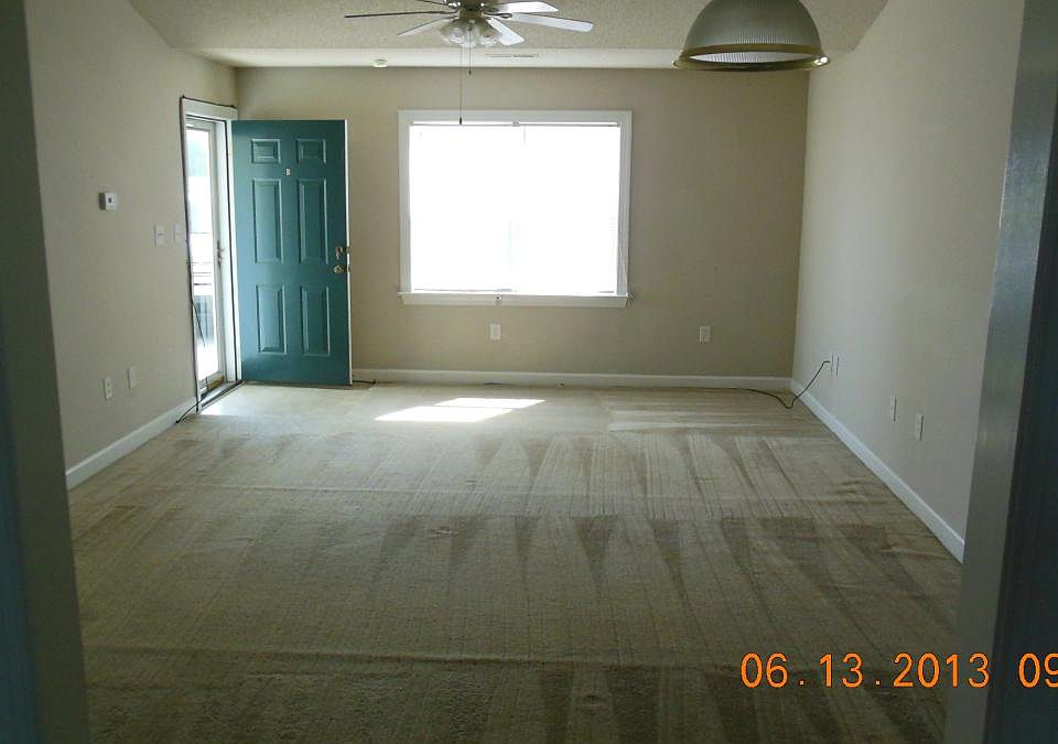 2nd image of 4652 Weyerhaeuser Rd #A