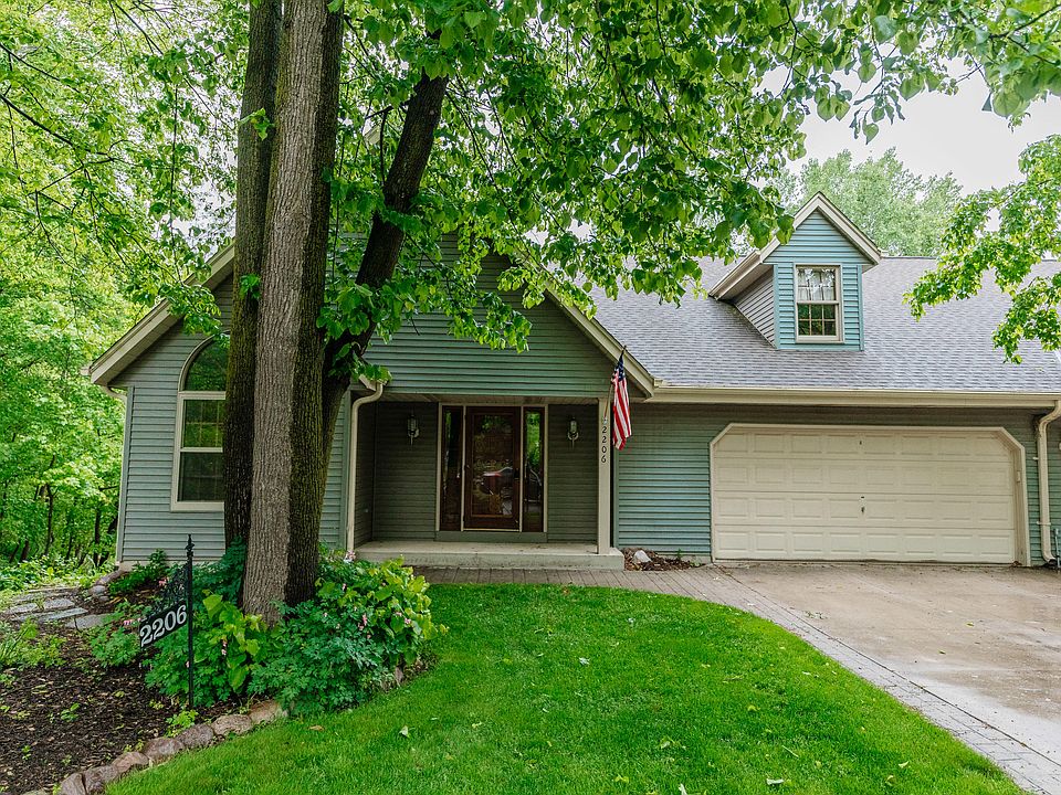 1st image of 2206 Willowbrook Dr #D-9