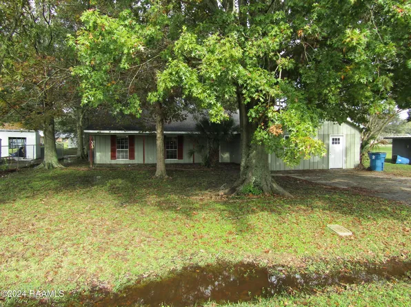 205 Louisiana Dr, Saint Martinville, LA 70582
