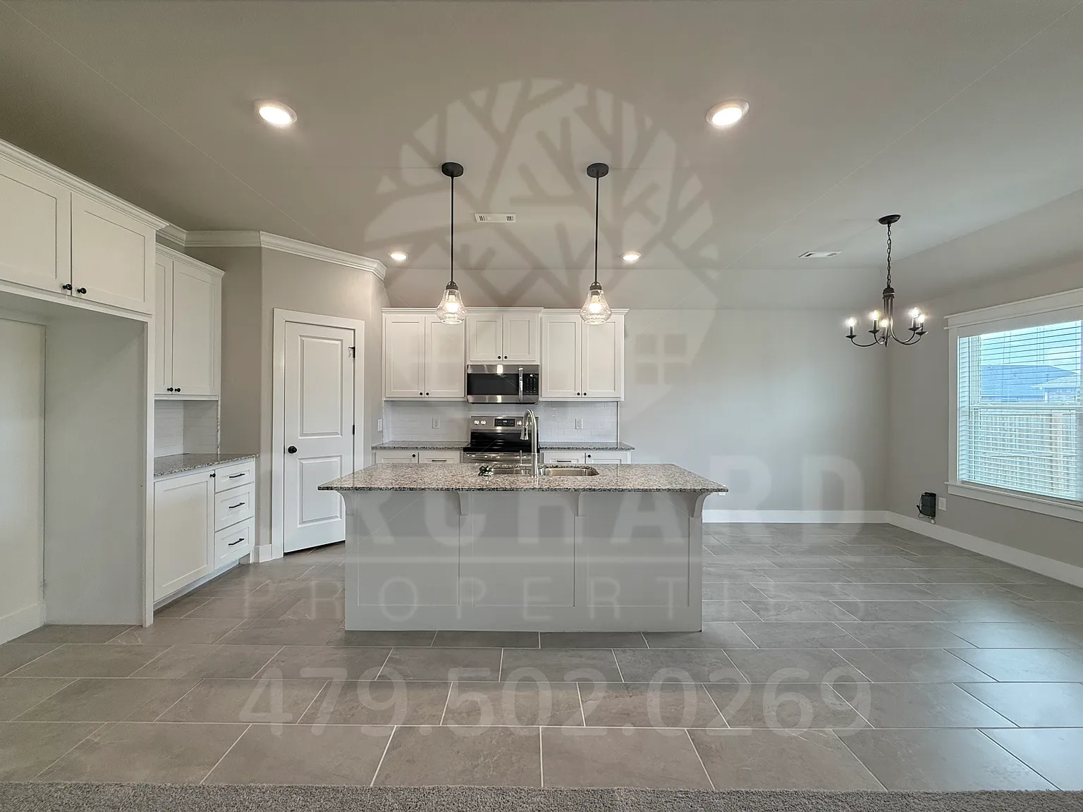4 bed, 1841 sqft, $2,100 — Photo 3