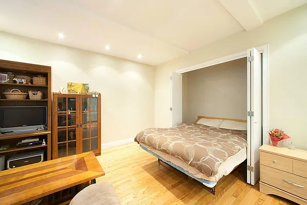 Sold by Town Residential | media 9